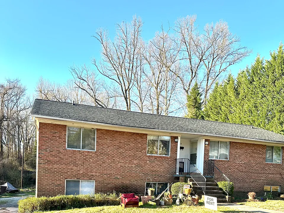 2219 Walker Ave #D