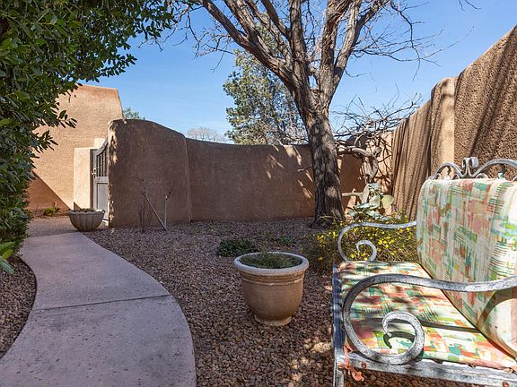 4th image of 1904 San Rio Ct NW