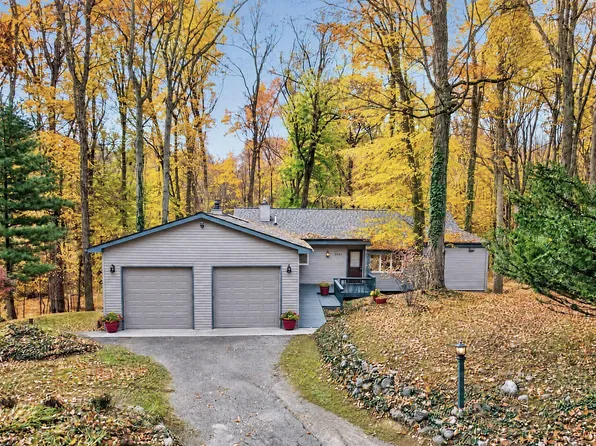 6524 E Galway Cir, Dimondale, MI 48821