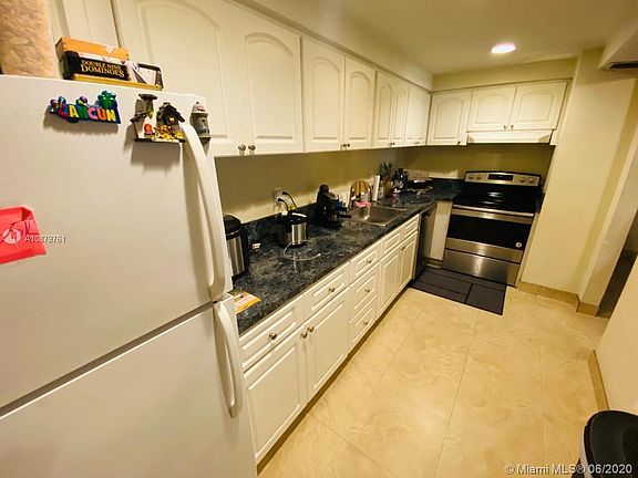 3rd image of 13913 SW 90th Ave APT B106