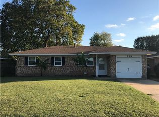 928 Brown Dr, Midwest City, OK 73110