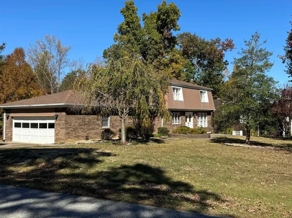 2243 W Ross Ct, Ashland, KY 41102