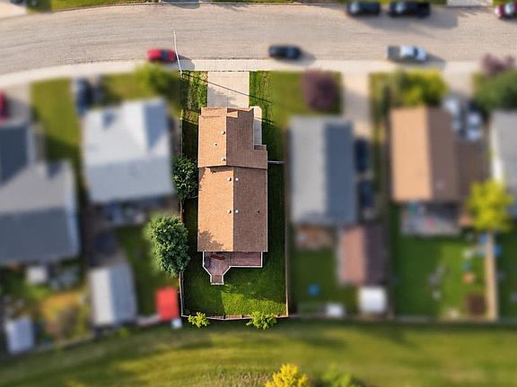 5th image of 9042 S 103rd Ave