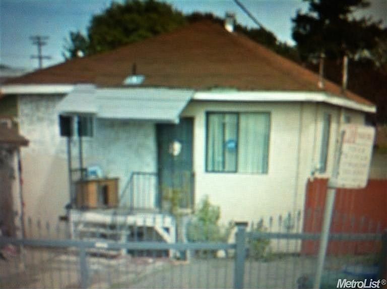 1st image of 714 25th St