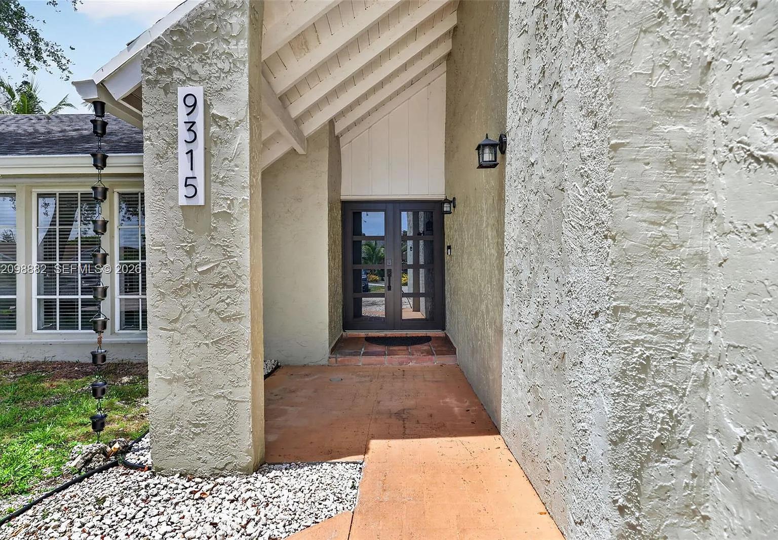 Harriel Estates — Photo 1