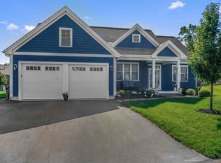 4 Testament Cir, Nashua, NH 03062