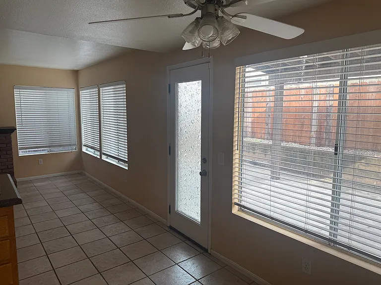8023 Park Lawn Ct — Photo 21