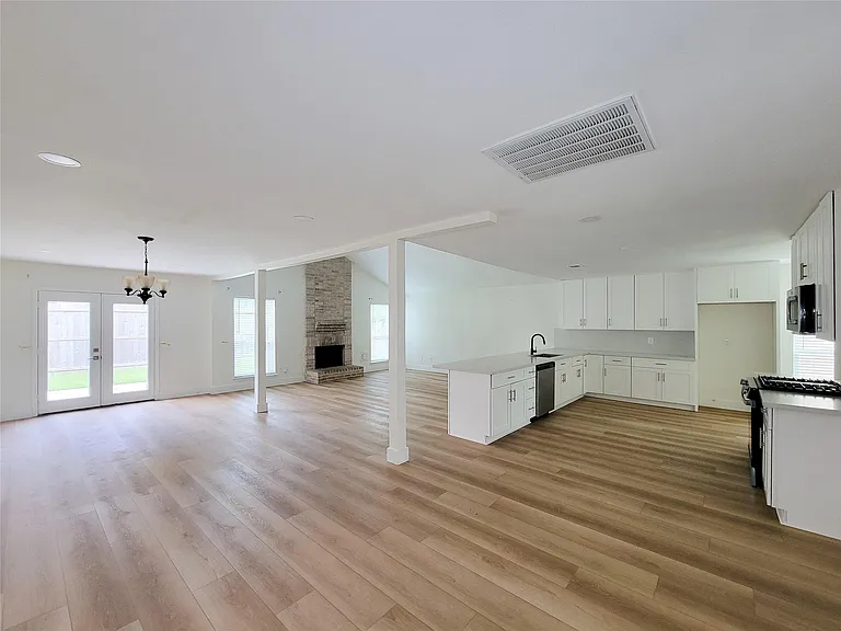 8103 Wind Forest Dr — Photo 1