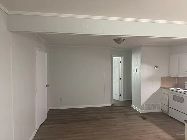 3207 Kingsbury St — Photo 8