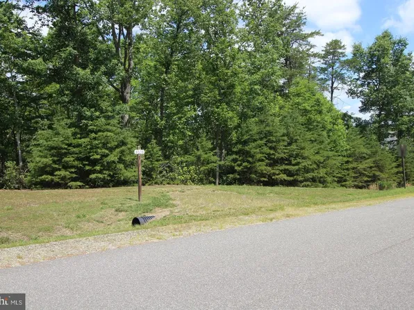 8103 Old Mineral Springs Rd, Fredericksburg, VA 22407