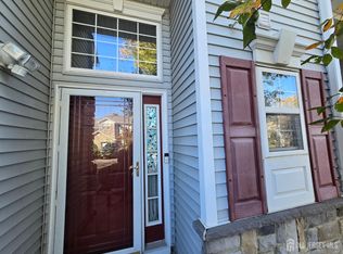 18 Linda Ct, Laurence Harbor, NJ 08879