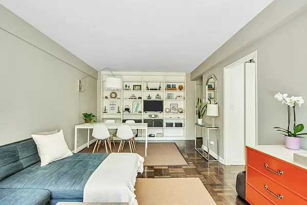 Sold by Corcoran | media 2