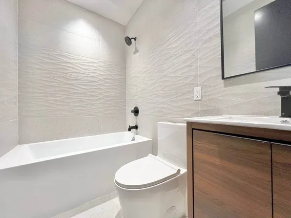 304 Water Street image 10 of 10