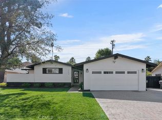 1048 W Rancho Rd, Corona, CA 92882