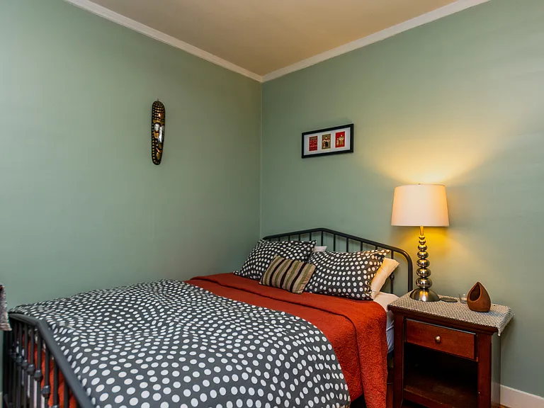 3002 N Albany Ave #2 — Photo 7
