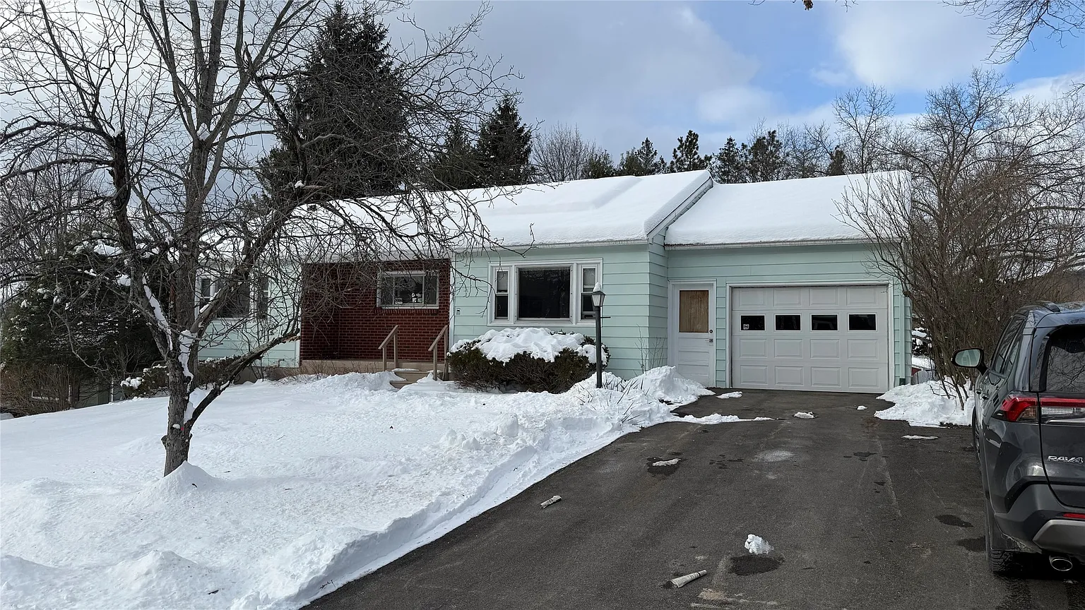 116 Carol Ave photo 1