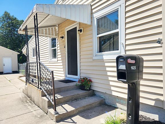 3rd image of 1625 Mole Ave