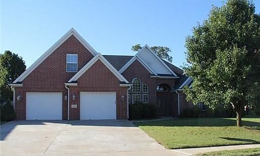 1st image of 4608 W Hillside Dr