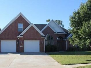4608 W Hillside Dr, Rogers, AR 72758