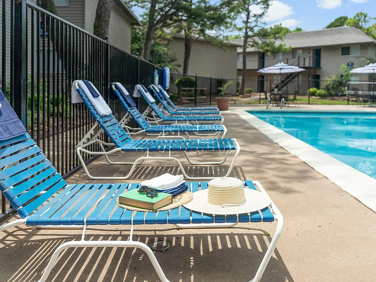 Deerfield Estates - First Months Rent FREE *Select Units Only* — Photo 3
