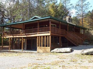 208 Palomino Ln, Marienville, PA 16239