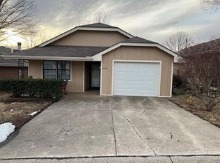 2709 NW 3rd Ter, Blue Springs, MO 64014