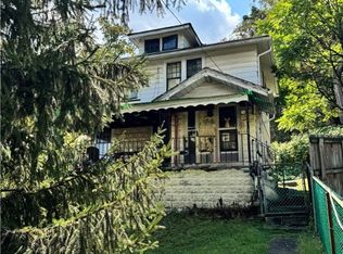 730 Hiland Ave, Coraopolis, PA 15108