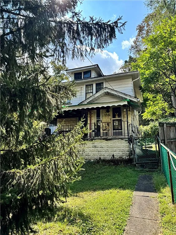 730 Hiland Ave photo 1