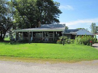 1482 E 750 N, Wawaka, IN 46794