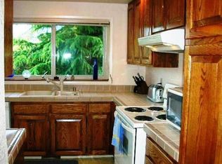 834 Cowichan Pl, La Conner, WA 98257