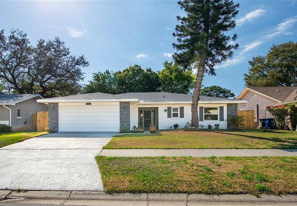 2nd image of 12658 116th St