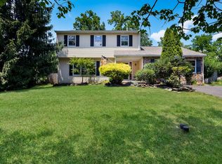 100 Crystal Dr, Schwenksville, PA 19473