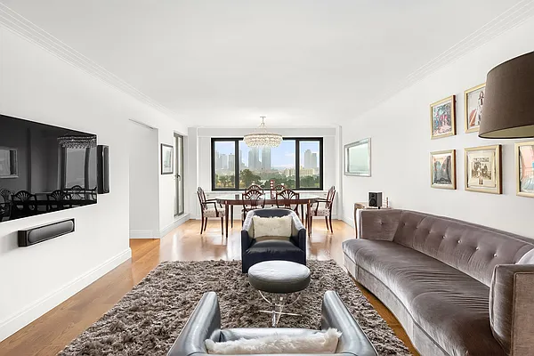 Sold by Compass | media 8