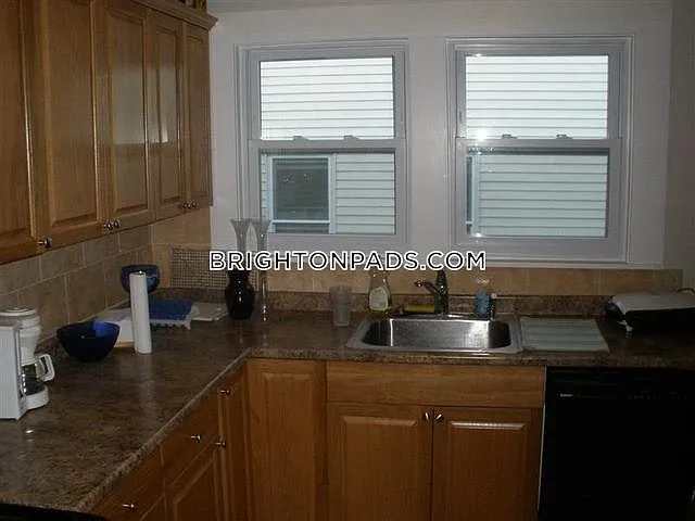 18 Hunnewell Ave #2A — Photo 5