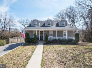 1427 Amphibian Dr, Pasadena, MD 21122