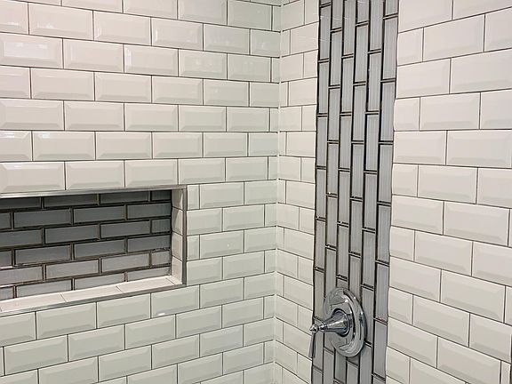4th image of 4515 S King Dr Unit G