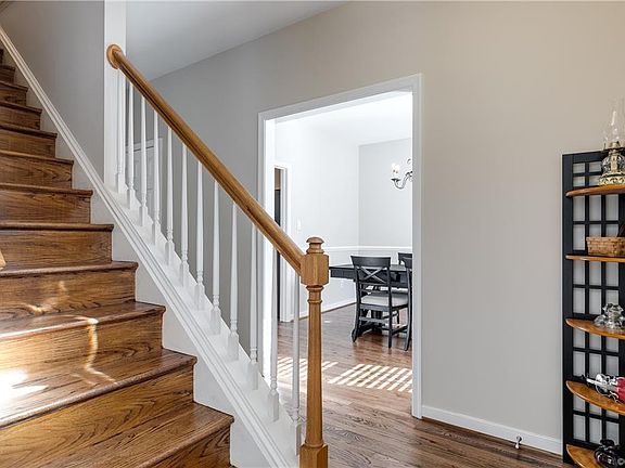 3rd image of 6486 Harbor Dr