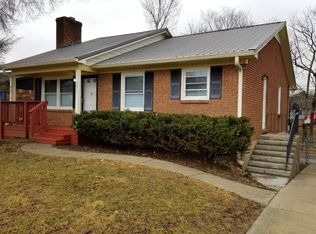 3417 Royal Wood Rd, Lexington, KY 40515