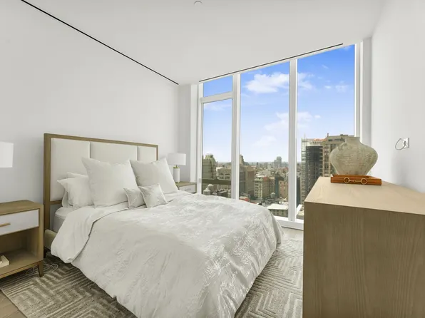 45 East 22nd Street image 16 of 28