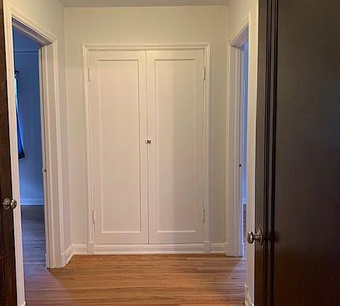 5th image of 1410 Vine St APT 1