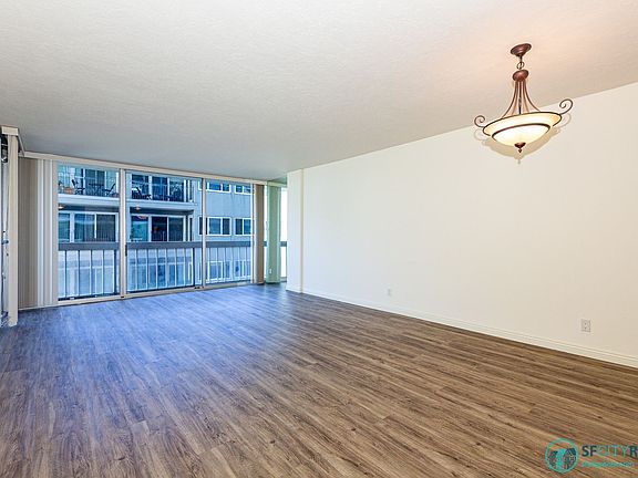 3rd image of 2200 Sacramento St APT 304