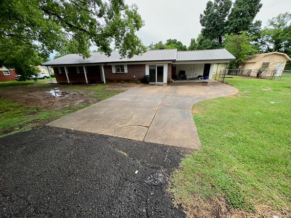 309 Stadium Dr
