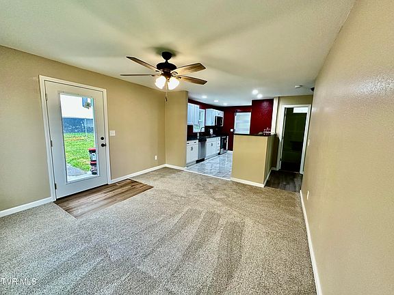 5th image of 108 Sunrise Dr