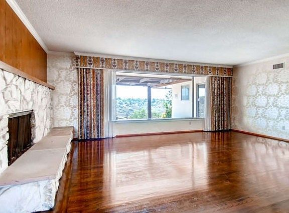 4th image of 5751 Del Cerro Blvd