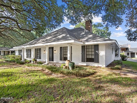 4th image of 104 Teche Dr