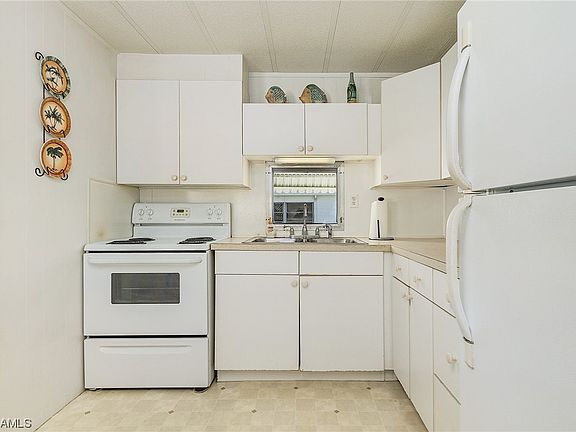 4th image of 305 Twig Ct N