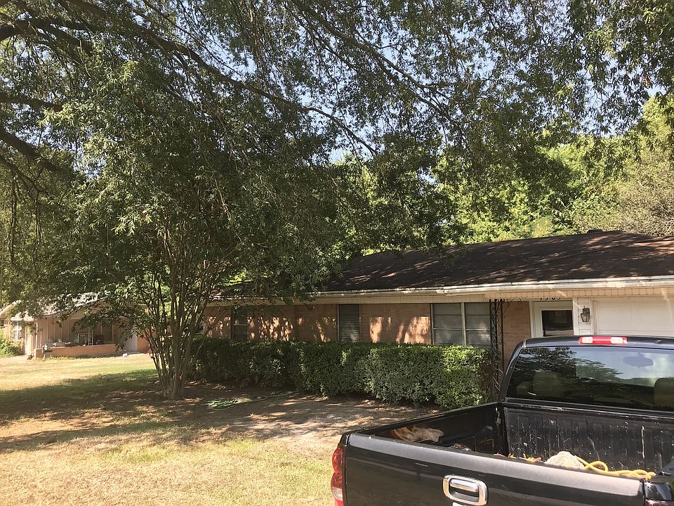 1st image of 1305 Scenic Dr