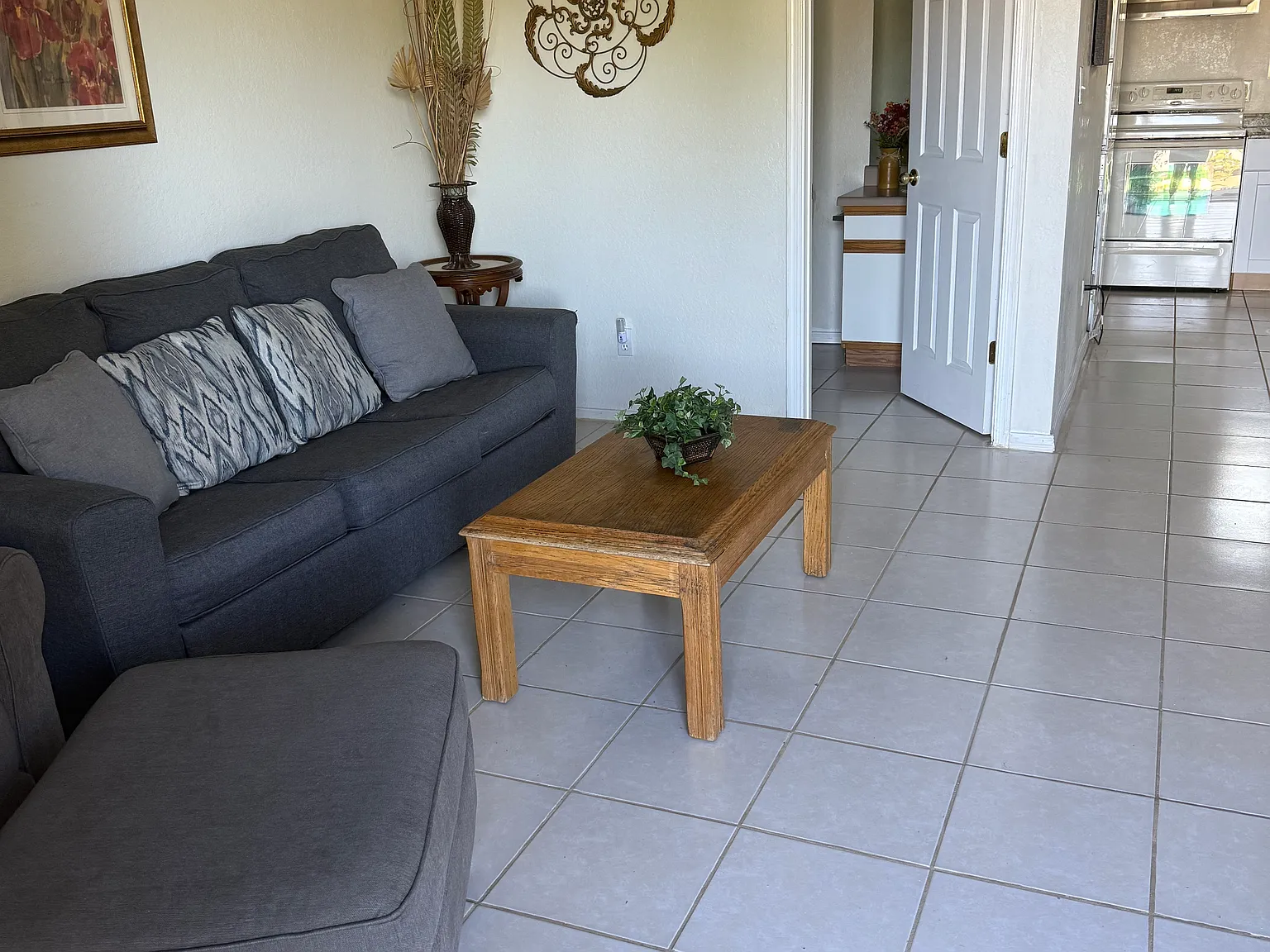 Beautiful furnished studio — Photo 3