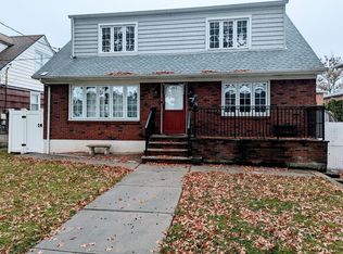 361 Burgher Ave FLOOR 2, Staten Island, NY 10305