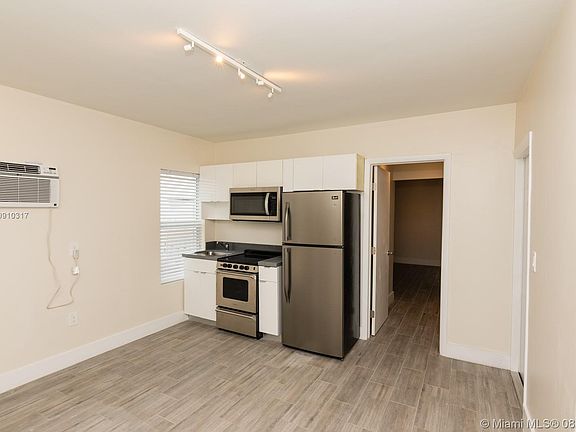 4th image of 7910 Abbott Ave #3